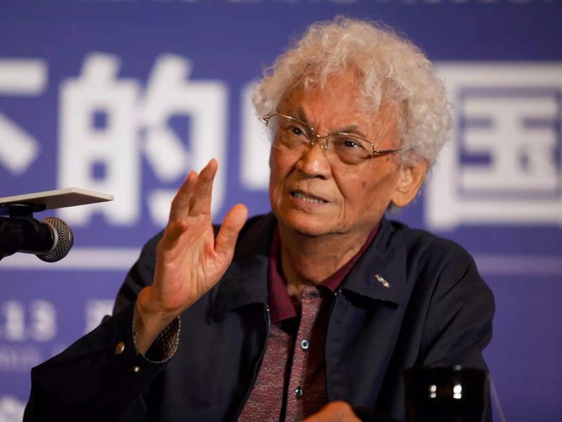 张五常:从中国先拔头筹看天下大势